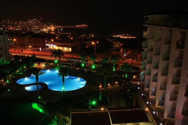 Odelia Resort Hotel คูซาดาซี ภายนอก รูปภาพ