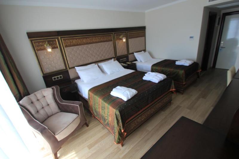 Odelia Resort Hotel คูซาดาซี ภายนอก รูปภาพ